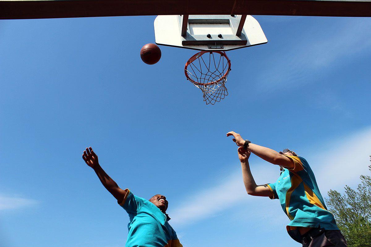 Basketball spielem in der Jugendherberge Neuharlingersiel